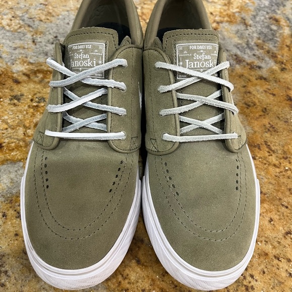 Nike janoski size 8 - Picture 3 of 10